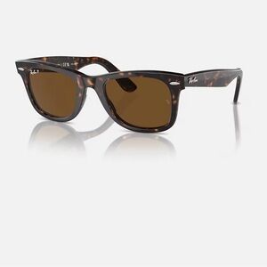 Polarized wayfarer sunglasses by Ray-Ban